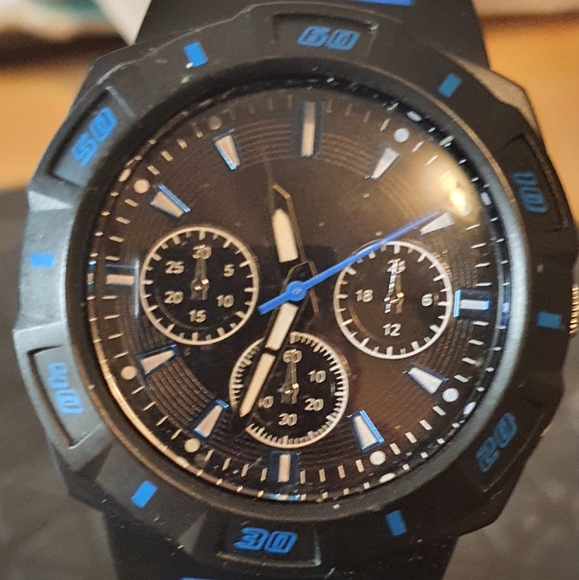 Target Black/Blue Silicone Men's Watch - Picture 1 of 3